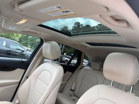 Used 2022 Mercedes-Benz GLC 300 image 34