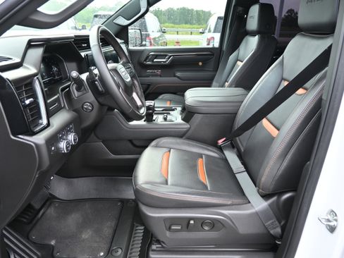 Used 2025 GMC Sierra 1500 AT4 AWD/4WD image 13