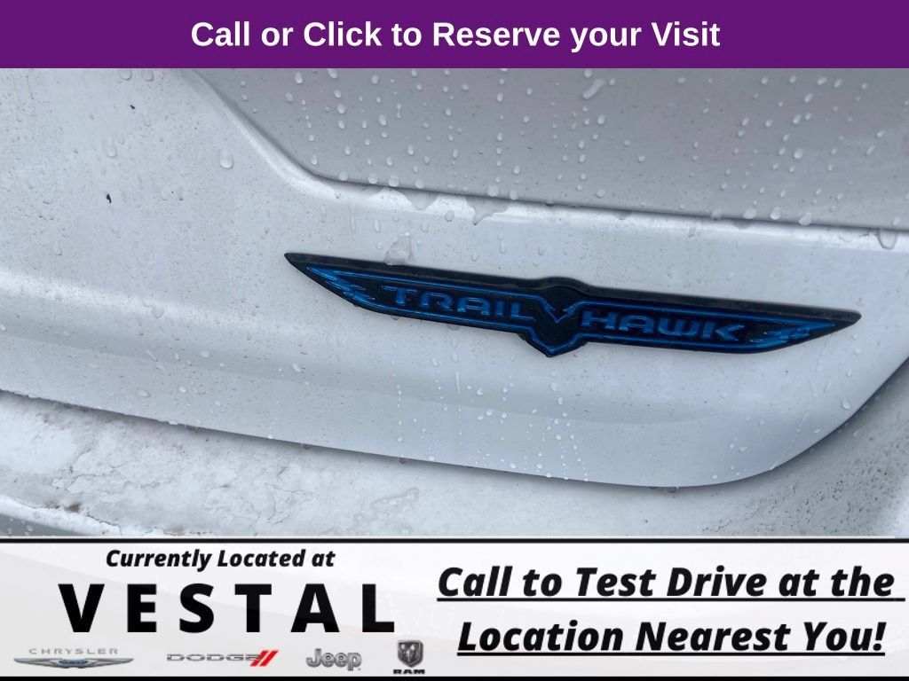 New 2023 Jeep Grand Cherokee Trailhawk AWD/4WD image 10