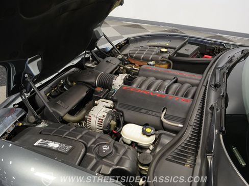 Used 2003 Chevrolet Corvette Coupe w/ Preferred Equipment Group RWD image 33