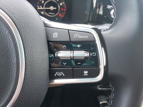 Certified 2023 Kia Sorento SX AWD/4WD image 28