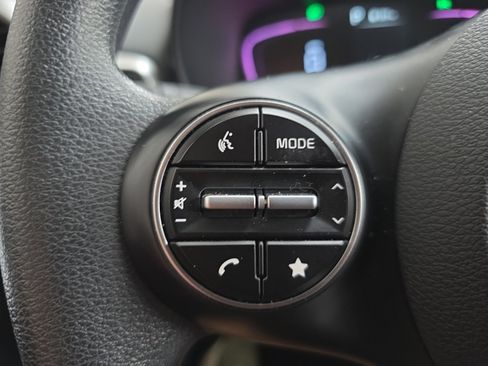 Certified 2025 Kia Soul LX w/ LX Technology Package image 22