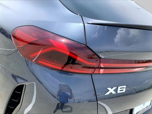 Used 2021 BMW X6 sDrive40i w/ M Sport Package RWD image 28