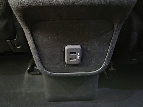 Used 2019 Chevrolet Equinox LT FWD image 23