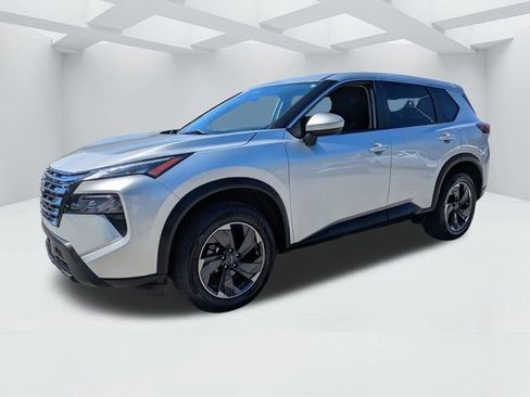 Used 2024 Nissan Rogue SV FWD image 10