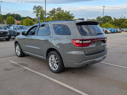 Used 2023 Dodge Durango GT AWD/4WD image 6