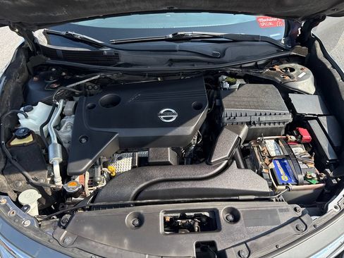 Used 2014 Nissan Altima 2.5 S FWD image 11