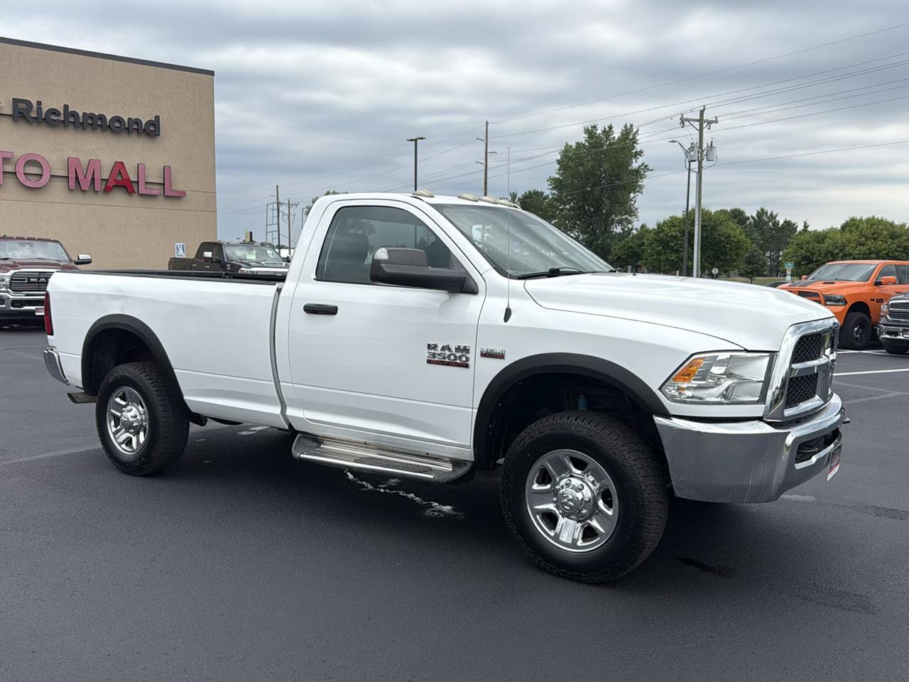 Used 2014 RAM 3500 Tradesman w/ Chrome Appearance Group AWD/4WD image 7