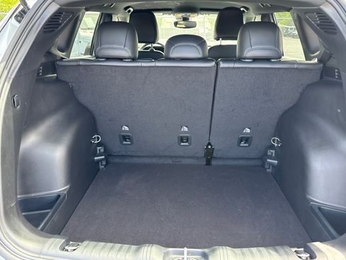 Used 2025 Jeep Compass Latitude image 19