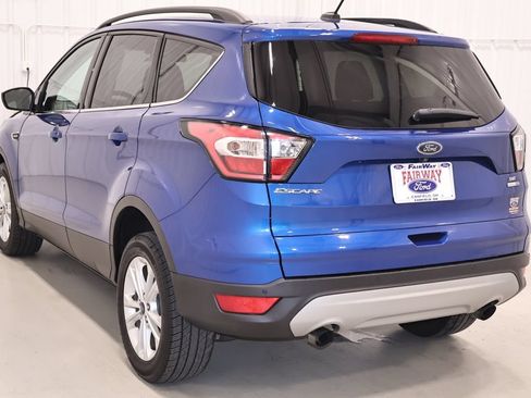 Used 2017 Ford Escape SE w/ Equipment Group 201A AWD/4WD image 7