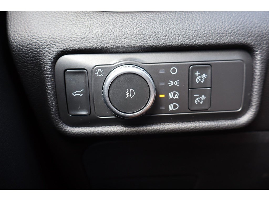 Used 2021 Ford Explorer Limited AWD/4WD image 33