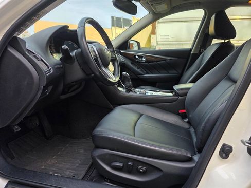 Used 2018 INFINITI Q50 Luxe w/ Essential Package (3.0T Luxe) image 11