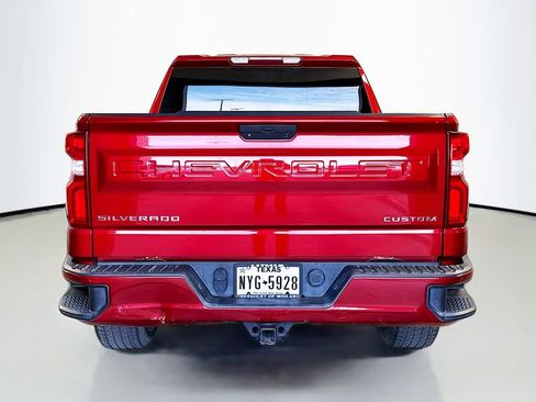 Used 2021 Chevrolet Silverado 1500 Custom image 6