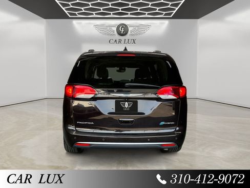 Used 2018 Chrysler Pacifica Limited w/ Advanced Safetytec Group FWD image 4