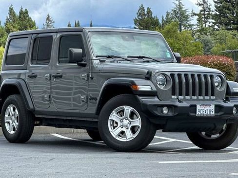 Used 2022 Jeep Wrangler Unlimited Sport AWD/4WD image 2