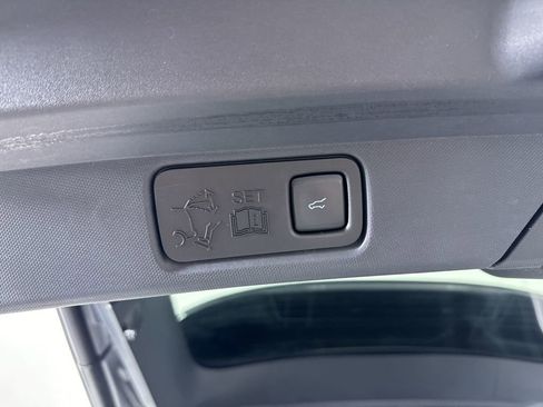 Used 2021 Ford Mustang Mach-E Premium image 20