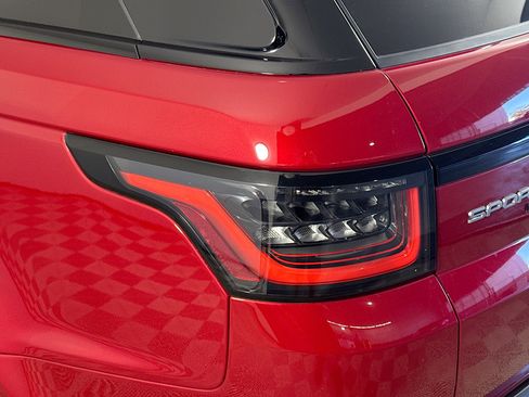 Used 2022 Land Rover Range Rover Sport HSE Silver Edition image 36