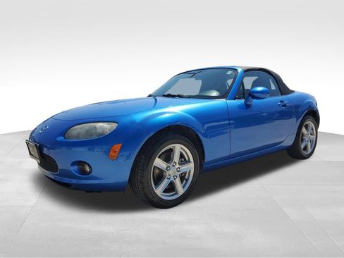 Used 2006 MAZDA MX-5 Miata Touring RWD image 1