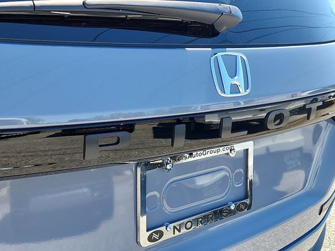 New 2025 Honda Pilot TrailSport image 18