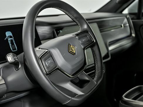 Used 2022 Rivian R1T Launch Edition image 22