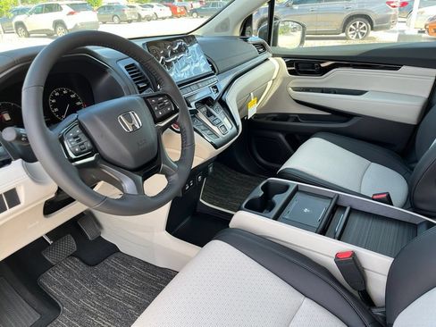 New 2026 Honda Odyssey Elite image 11
