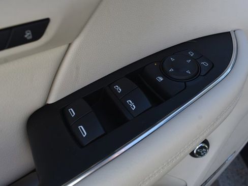 Used 2023 Buick Envision Avenir image 13