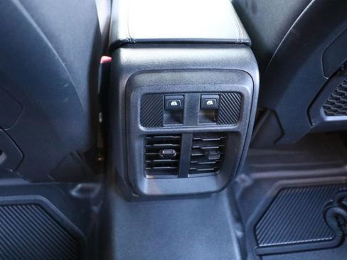 Used 2025 Ford Bronco Badlands AWD/4WD image 16