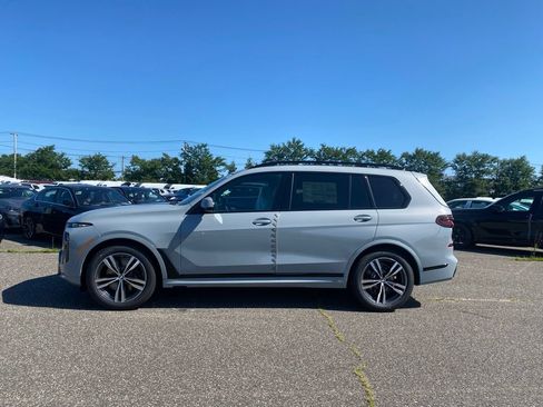 New 2027 BMW X7 xDrive40i w/ M Sport Package AWD/4WD image 4