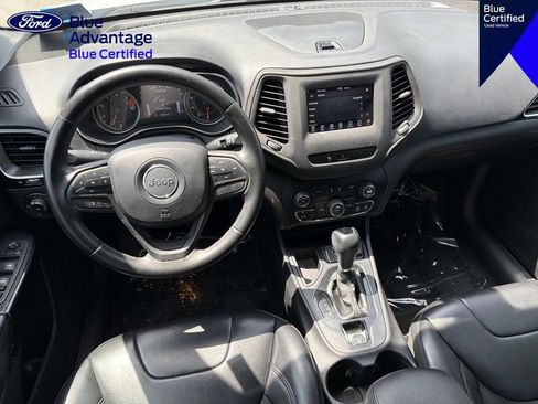 Used 2020 Jeep Cherokee Latitude Plus FWD image 9