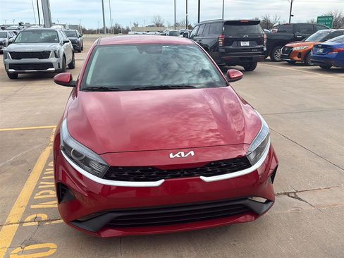 Used 2024 Kia Forte LXS image 2