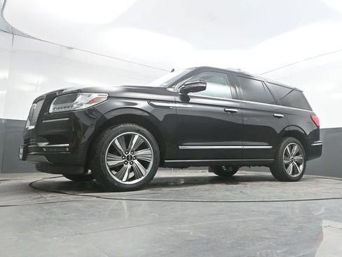 Used 2019 Lincoln Navigator Reserve AWD/4WD image 37