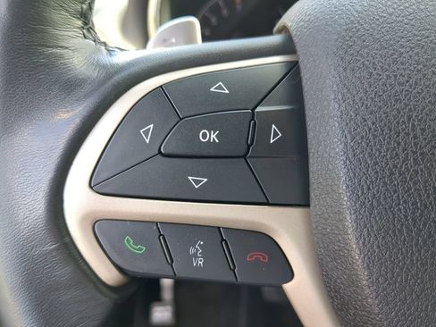 Used 2015 Jeep Grand Cherokee Laredo w/ Quick Order Package 23E RWD image 25