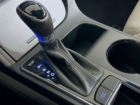 Used 2017 Hyundai Sonata Limited image 19