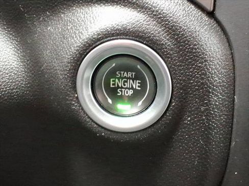 Used 2022 Chevrolet Silverado 1500 Custom AWD/4WD image 16