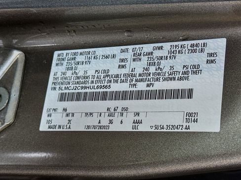 Used 2017 Lincoln MKC Select w/ Select Plus Package image 40