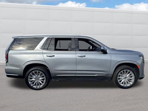 Used 2023 Cadillac Escalade Premium Luxury image 9