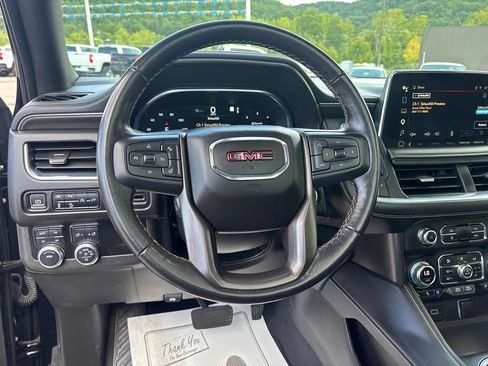 Used 2022 GMC Yukon AT4 AWD/4WD image 13