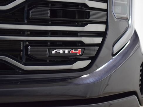 Used 2023 GMC Sierra 1500 AT4 w/ AT4 Premium Package AWD/4WD image 14