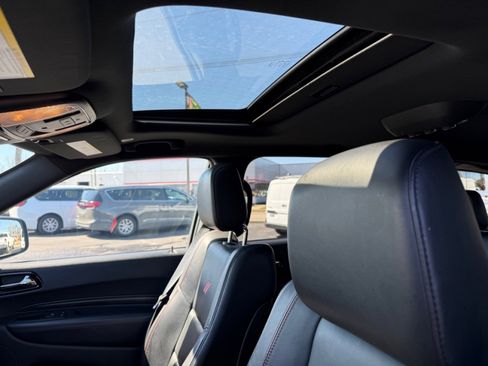 Used 2022 Dodge Durango R/T w/ Blacktop Package image 11