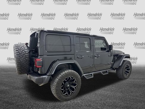 Used 2022 Jeep Wrangler Unlimited Rubicon w/ Xtreme Recon 35" Tire Package image 10
