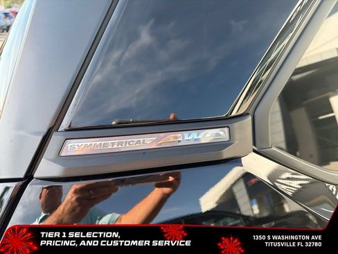 Used 2025 Subaru Forester Touring w/ Popular Package - Touring AWD/4WD image 5