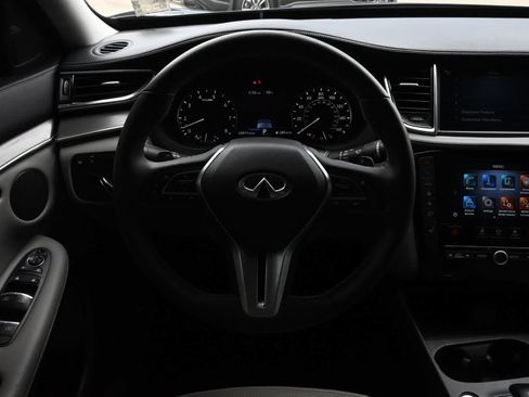 Used 2023 INFINITI QX50 Luxe FWD image 9