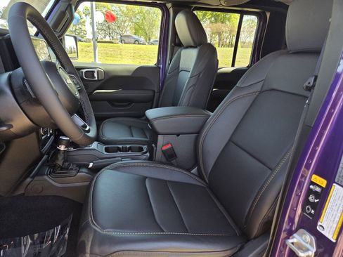 New 2026 Jeep Gladiator Sport image 10