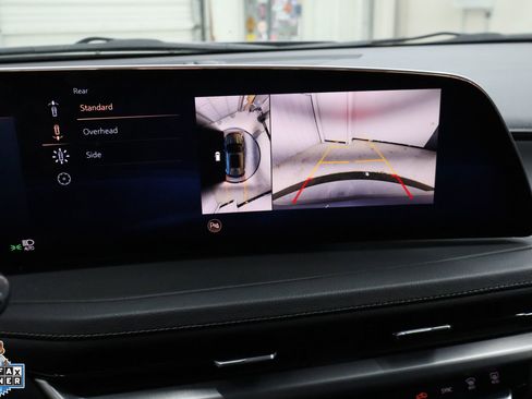 Used 2025 Cadillac XT4 Premium Luxury FWD image 22