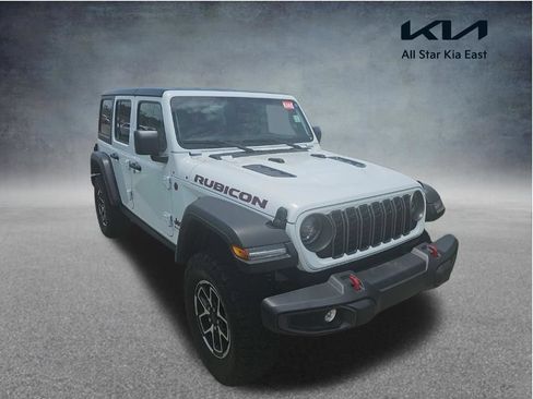 Used 2025 Jeep Wrangler Unlimited Rubicon AWD/4WD image 1