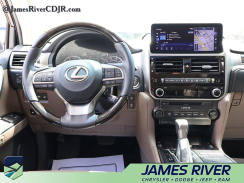 Used 2023 Lexus GX 460 Premium w/ Premium Package AWD/4WD image 18