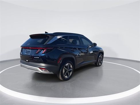 Certified 2025 Hyundai Tucson SEL image 8