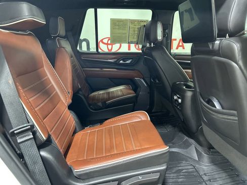 Used 2023 GMC Yukon Denali Ultimate image 13