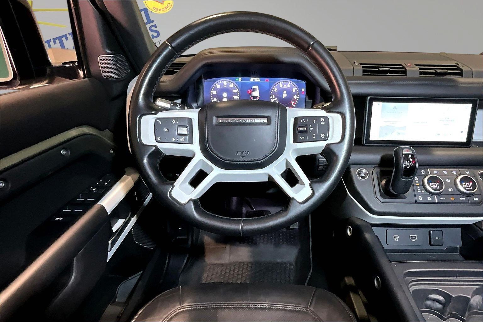 Used 2020 Land Rover Defender 110 HSE AWD/4WD image 9