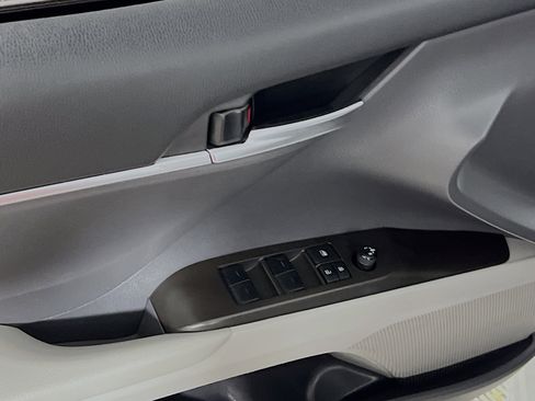 Used 2023 Toyota Camry SE image 17